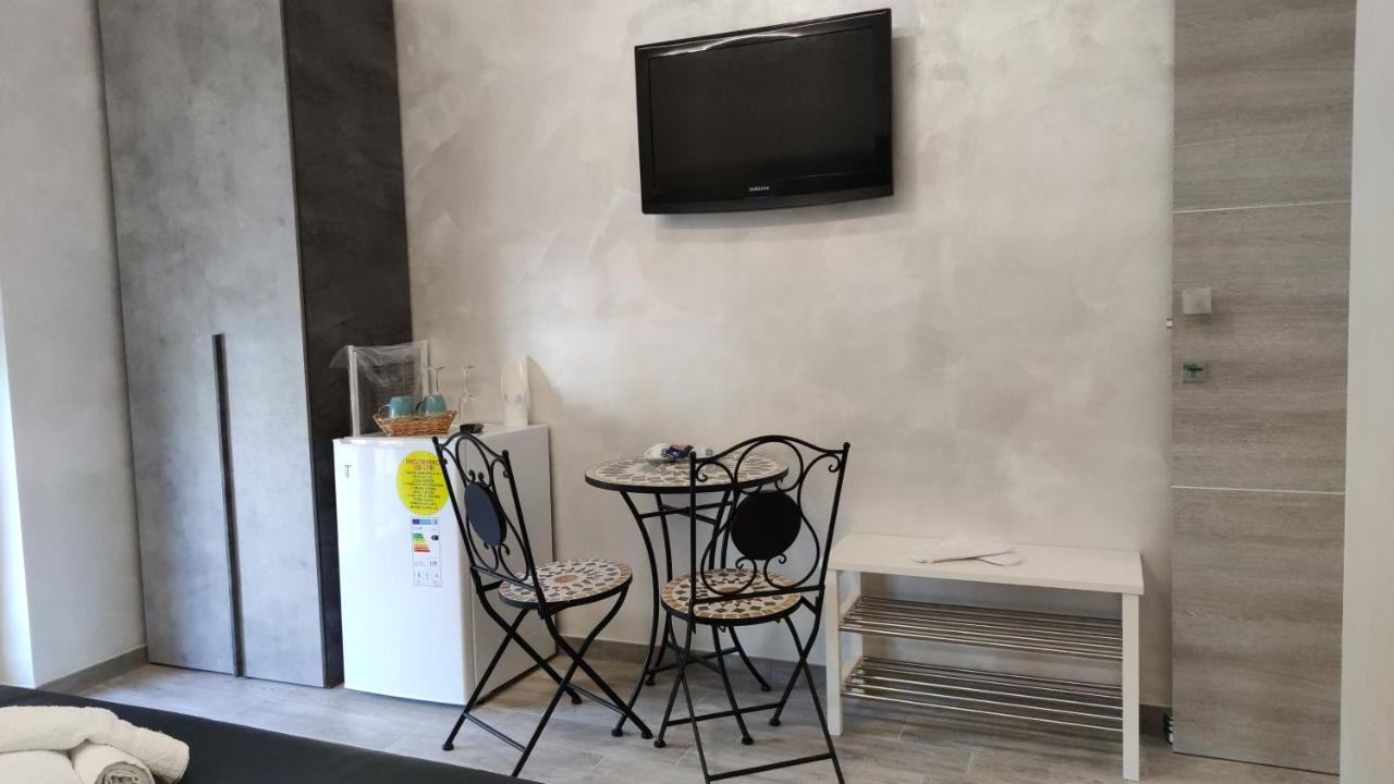 B & B Le Gemelline 萨莱诺 外观 照片