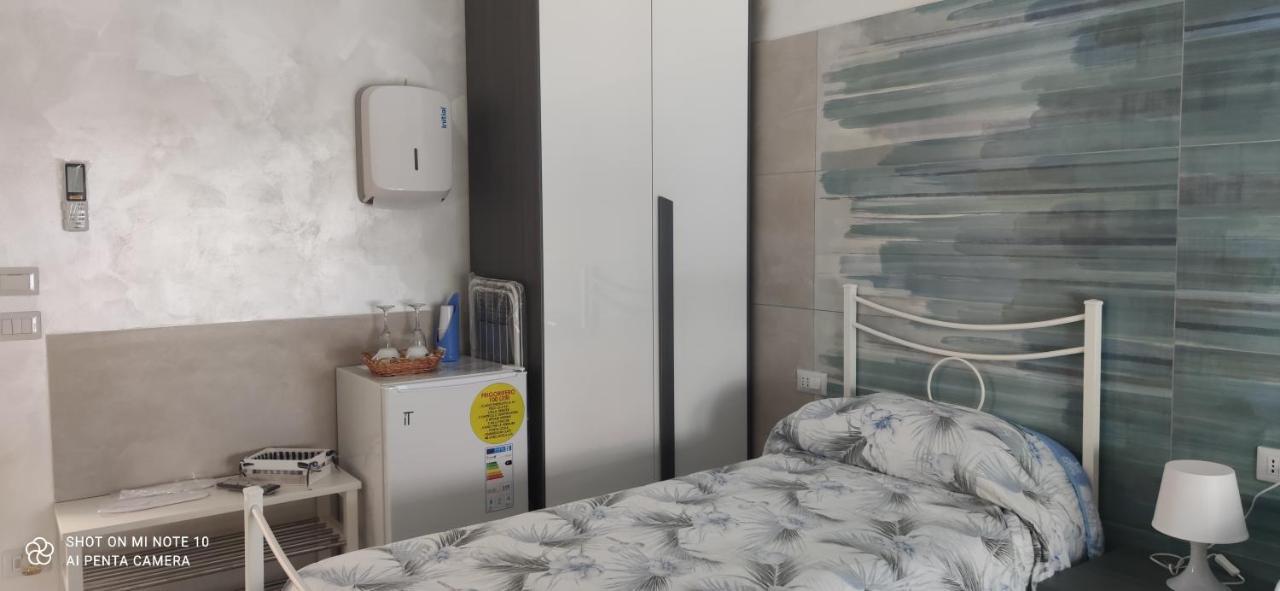 B & B Le Gemelline 萨莱诺 外观 照片