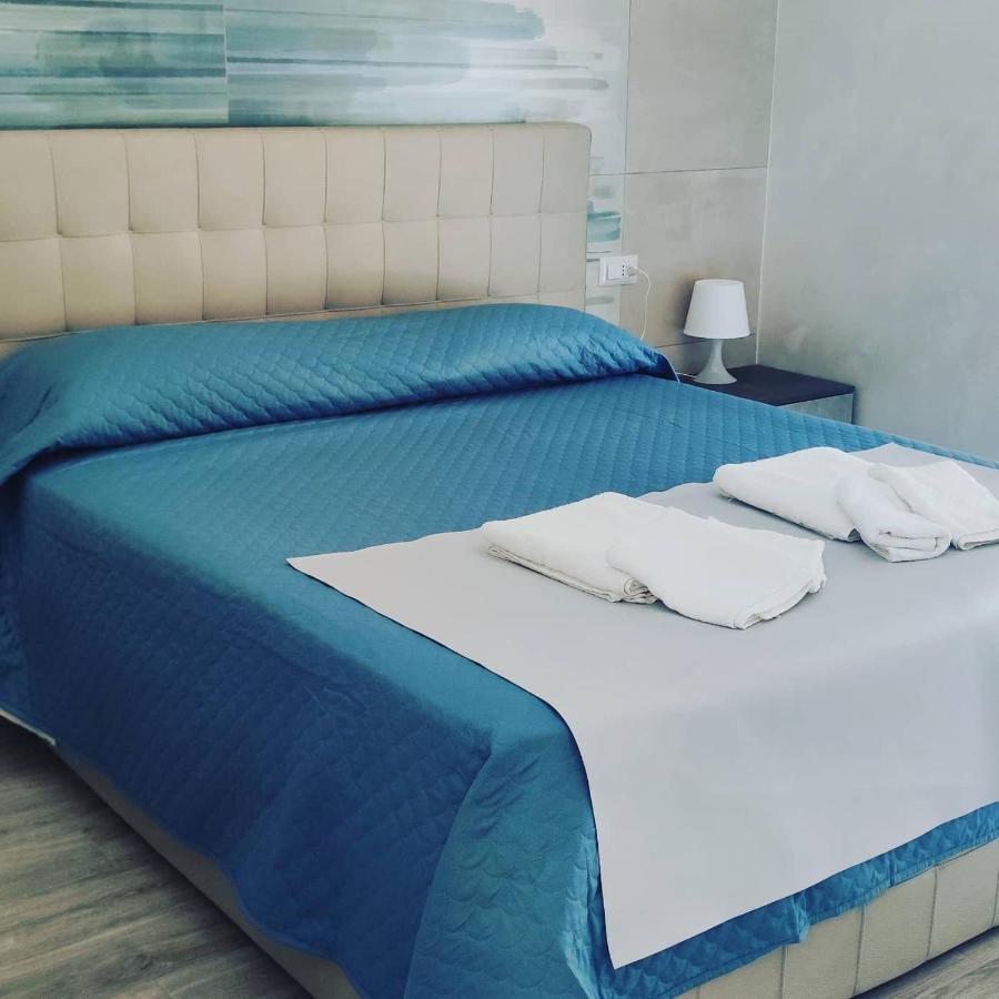 B & B Le Gemelline 萨莱诺 外观 照片